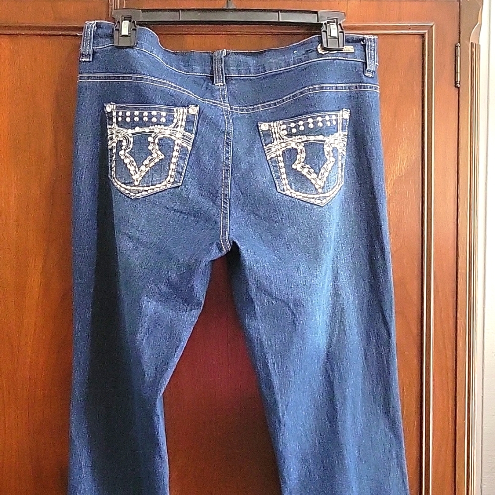 Ladies/Junior jeans in size 11/12.  Sumba Jean brand.